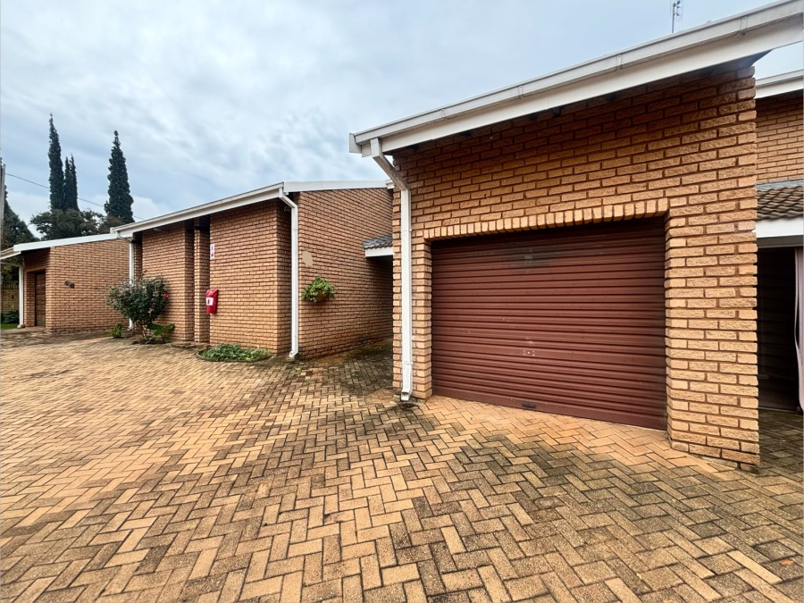 2 Bedroom Property for Sale in Oudorp North West